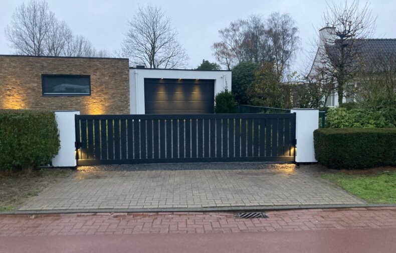 30250615-Dirks-Mierlo-LP SPRA verticaal Stuc zuilen 20-30mm Sable Noir 200_13