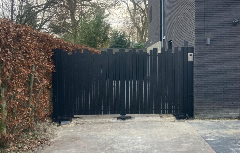 30250753-Fam.Bussel-Asten-DPA Alu verticaal 10mm_01