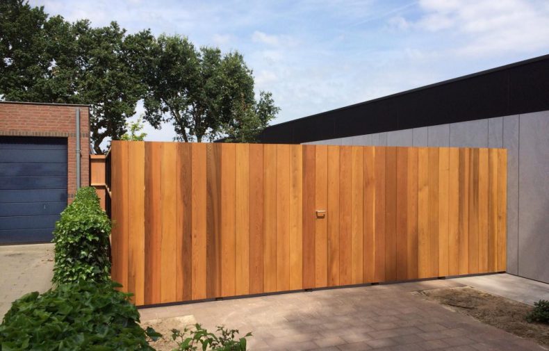 Poort met Red Cedar